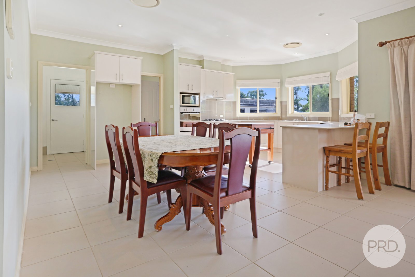 31A Pages Lane TAMWORTH 14