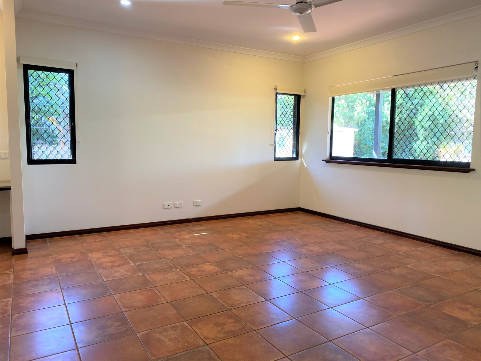 31B Louis Street BROOME 6