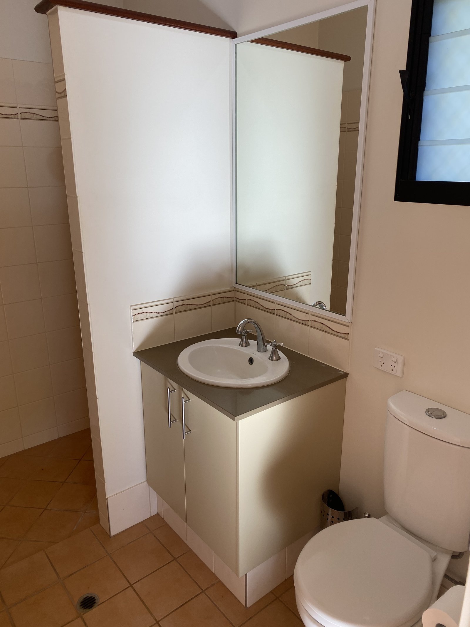 31B Louis Street BROOME 7