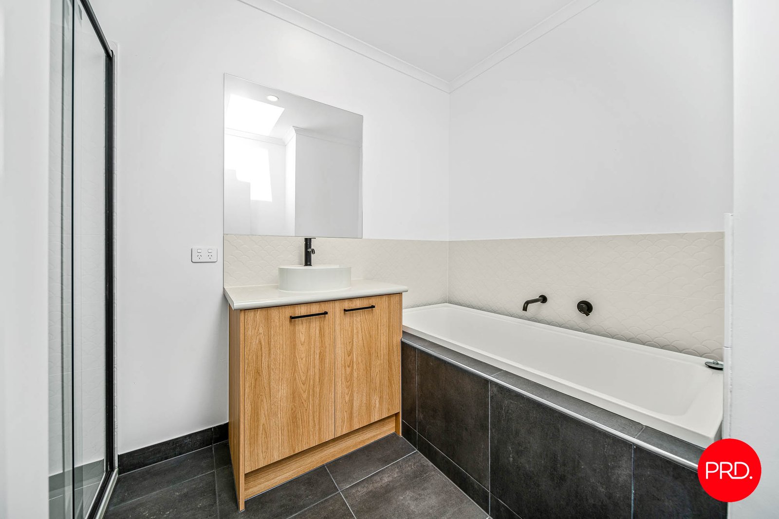 31b Rose Street CALIFORNIA GULLY 11