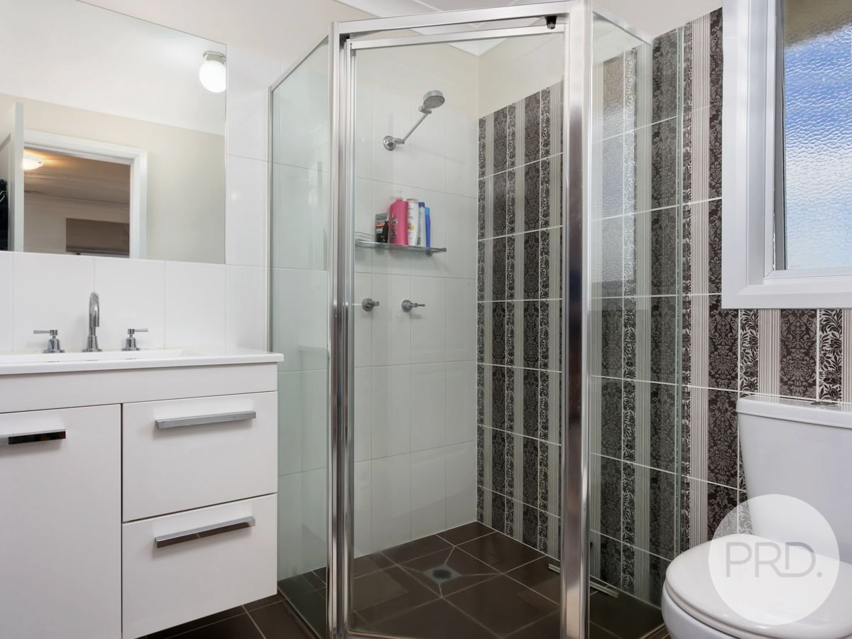 3/2-3 Larra Place BOURKELANDS 8