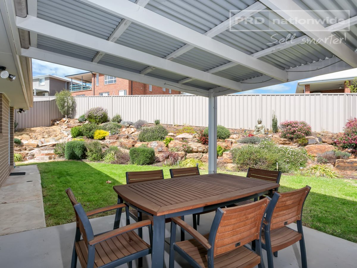 3/2-3 Larra Place BOURKELANDS 4