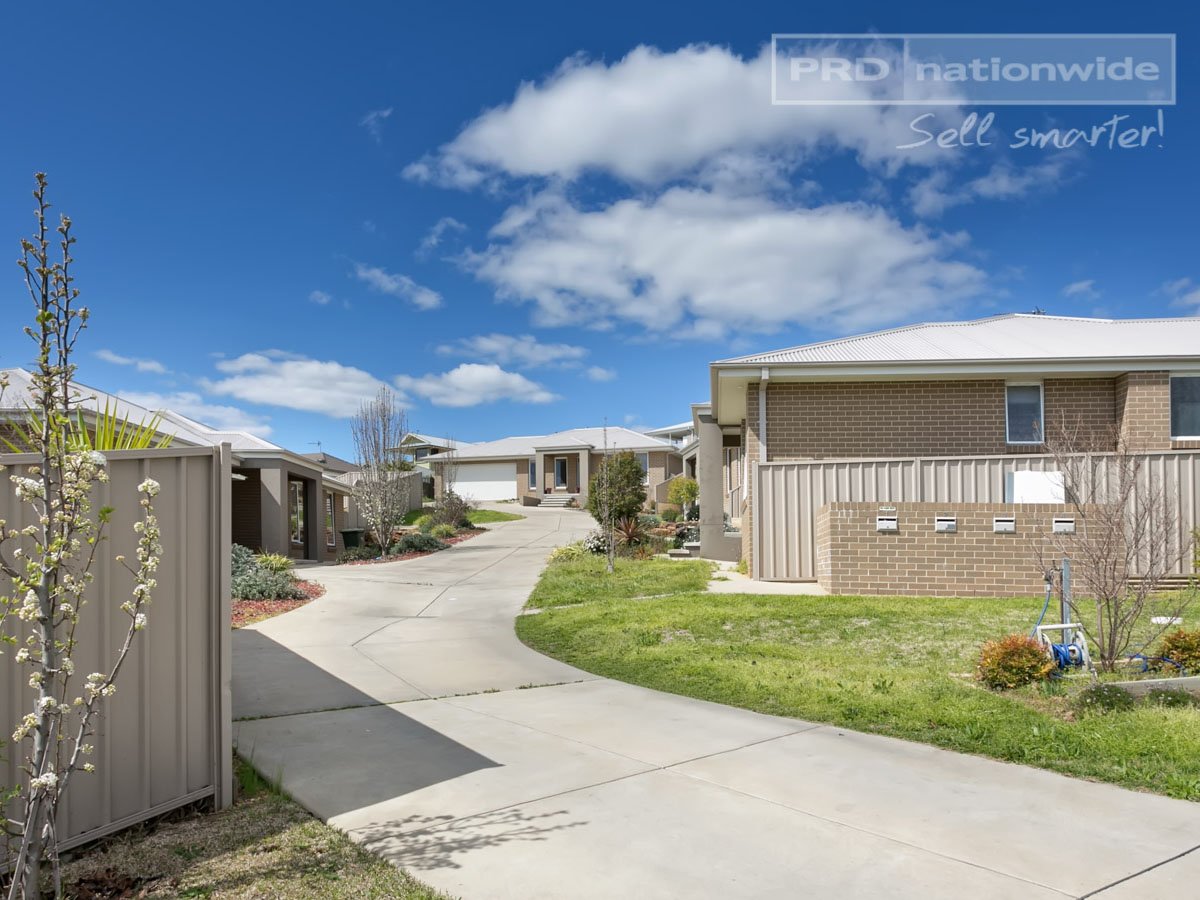 3/2-3 Larra Place BOURKELANDS 12