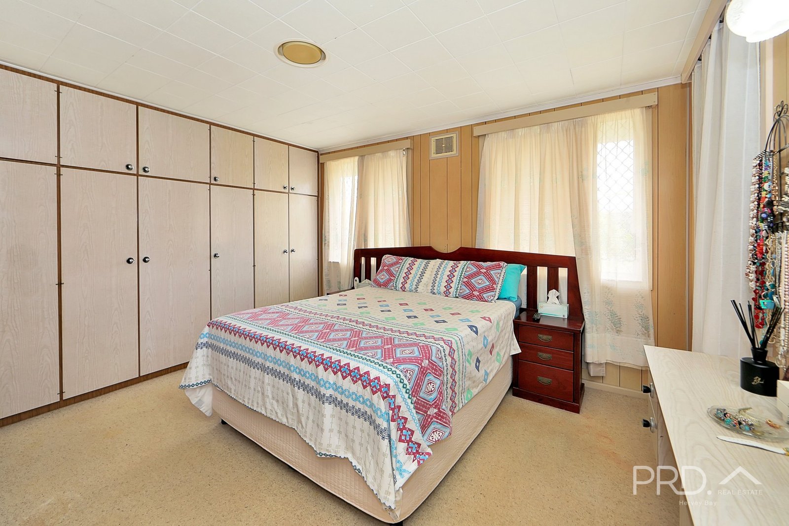 32-34 Ocean Street TORQUAY 18