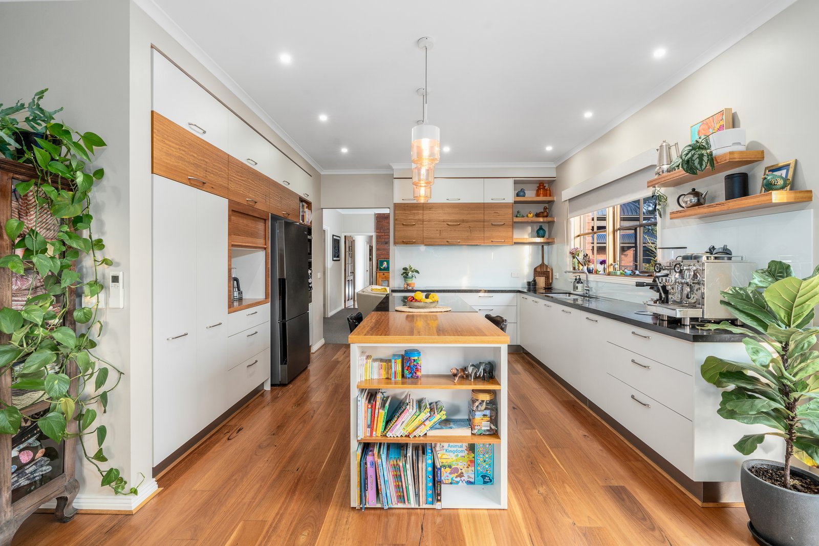 Gallery: 32-34 Whitcombes Road