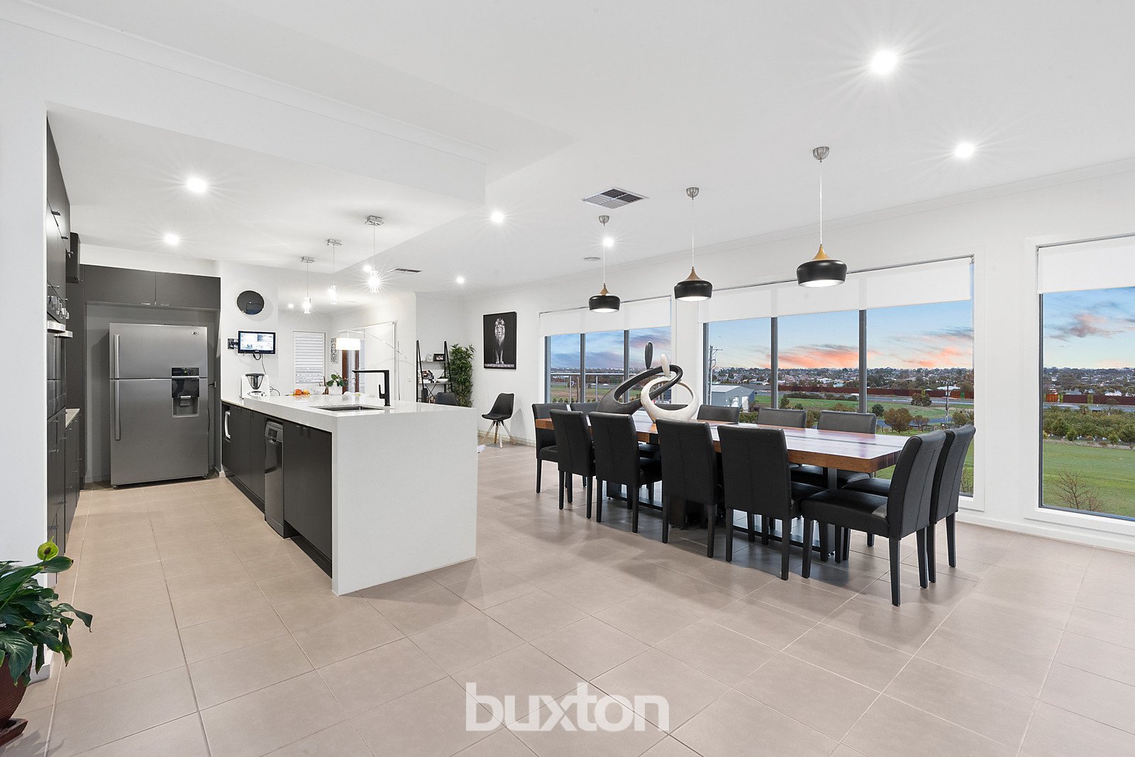 Gallery: 32-37 Peart Court