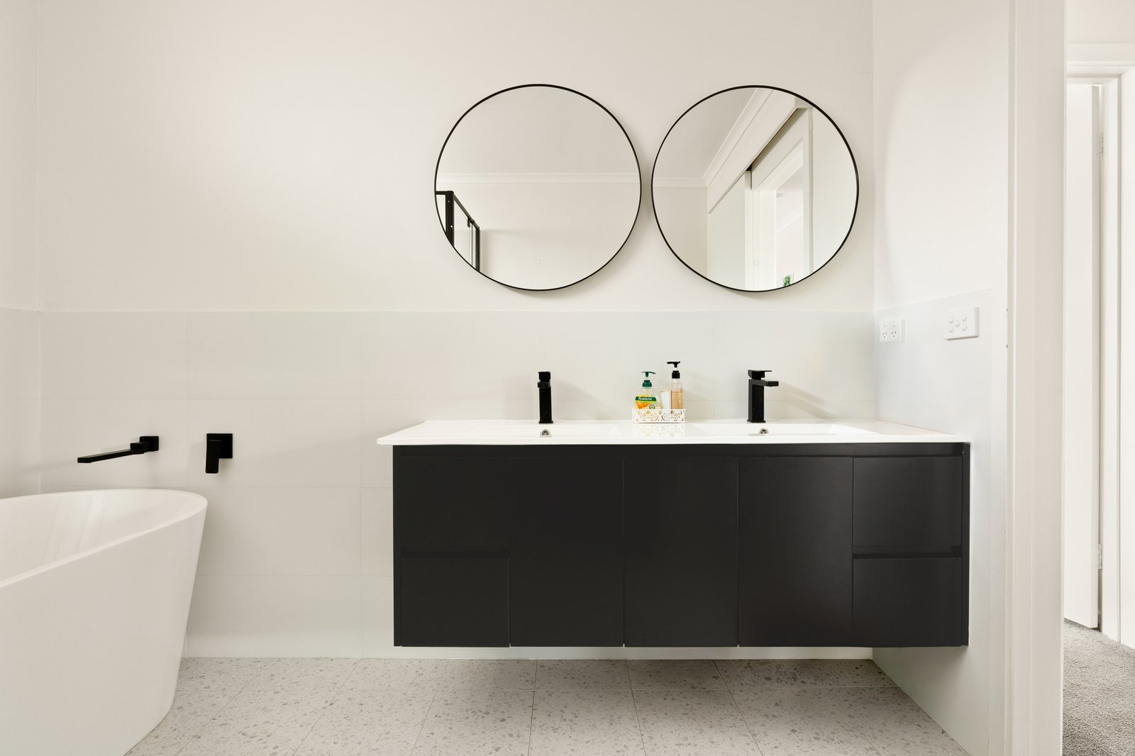 Gallery: 3/2-4 Rosaline Avenue