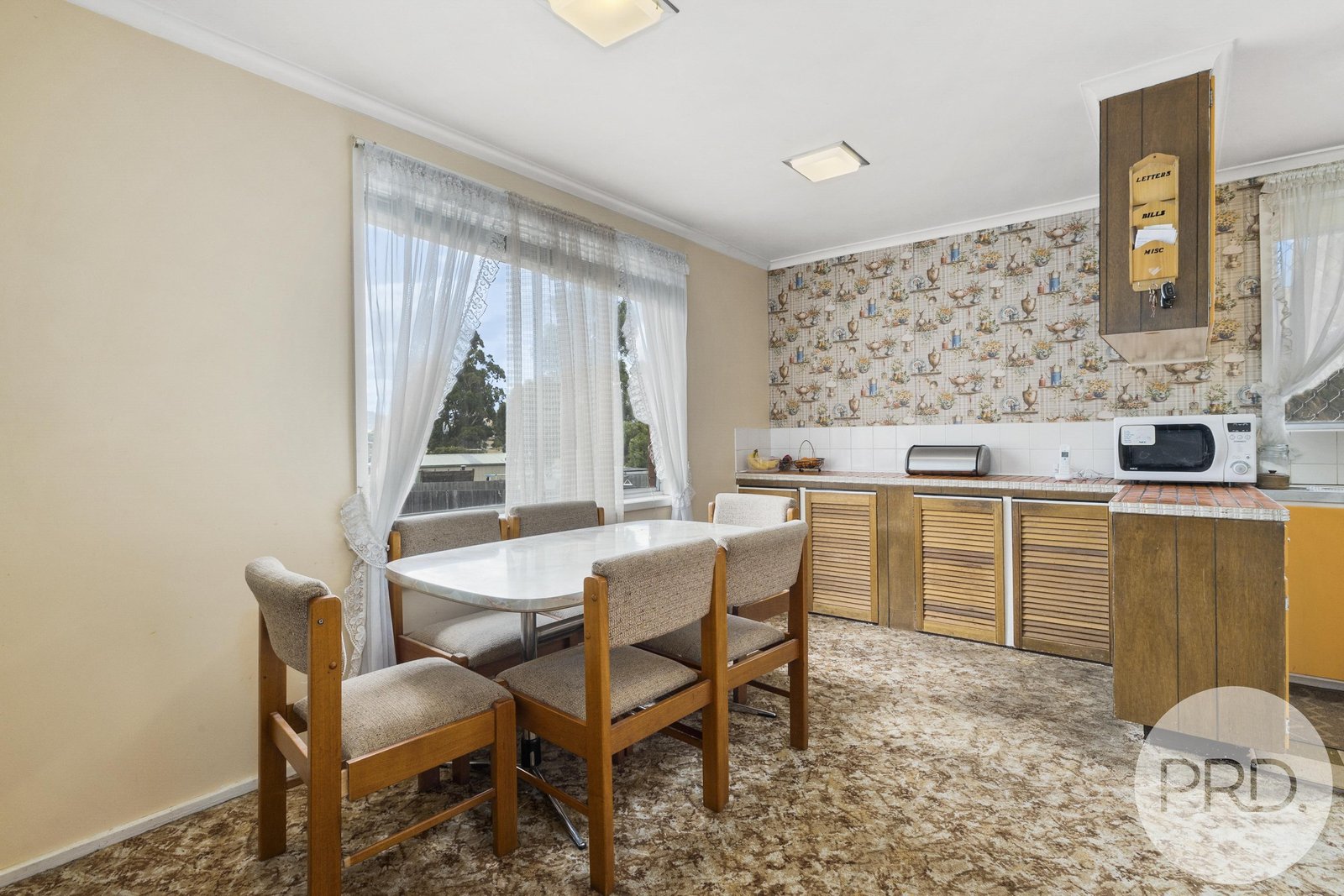 32 Albion Road BRIDGEWATER 6