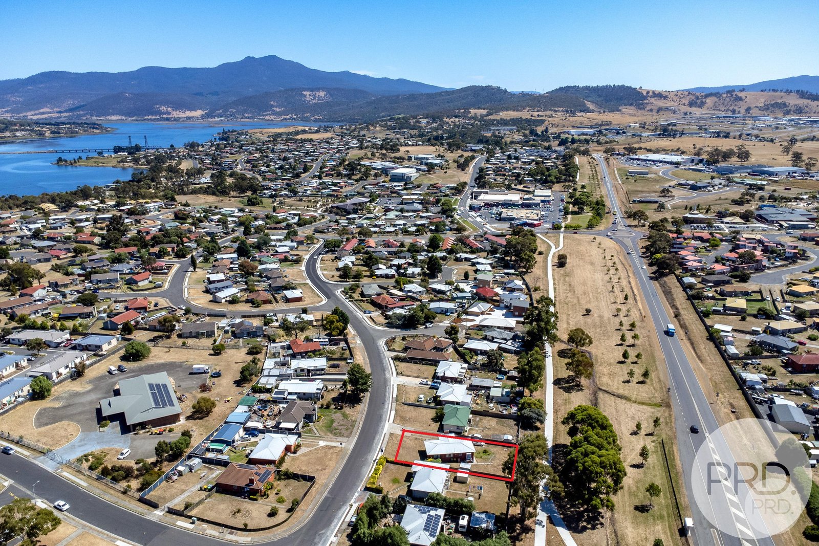 32 Albion Road BRIDGEWATER 18