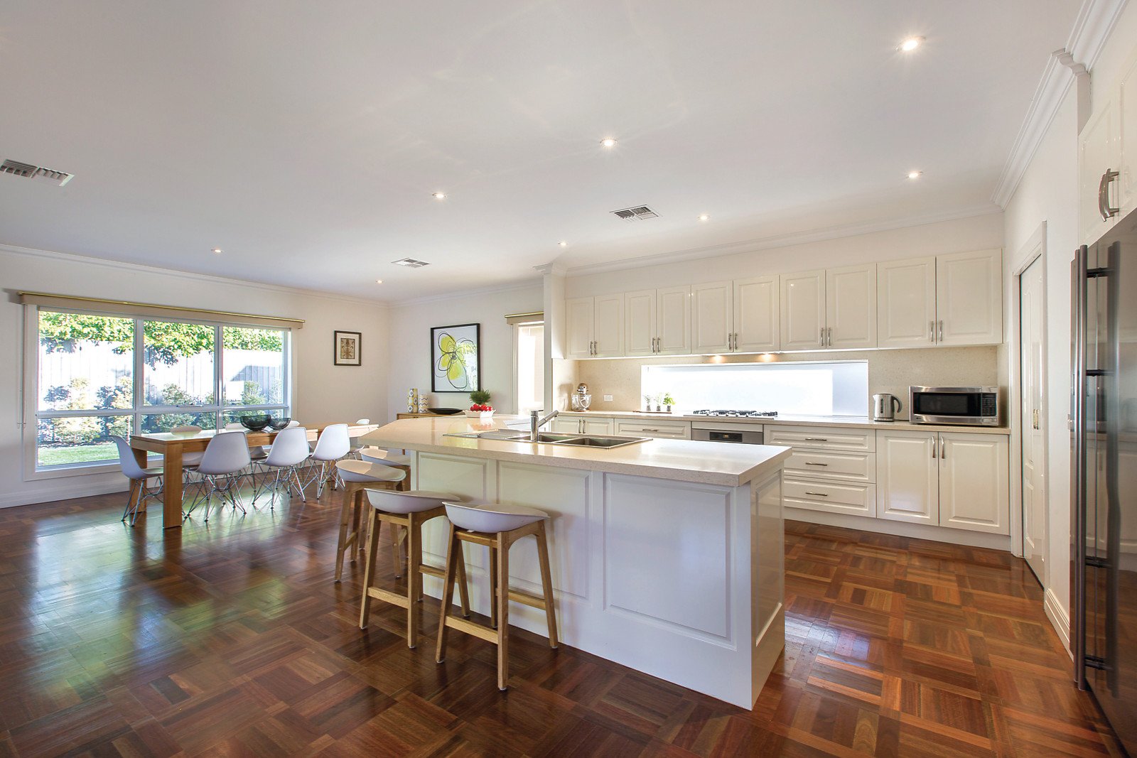 32 Alexandra Avenue, Canterbury, VIC