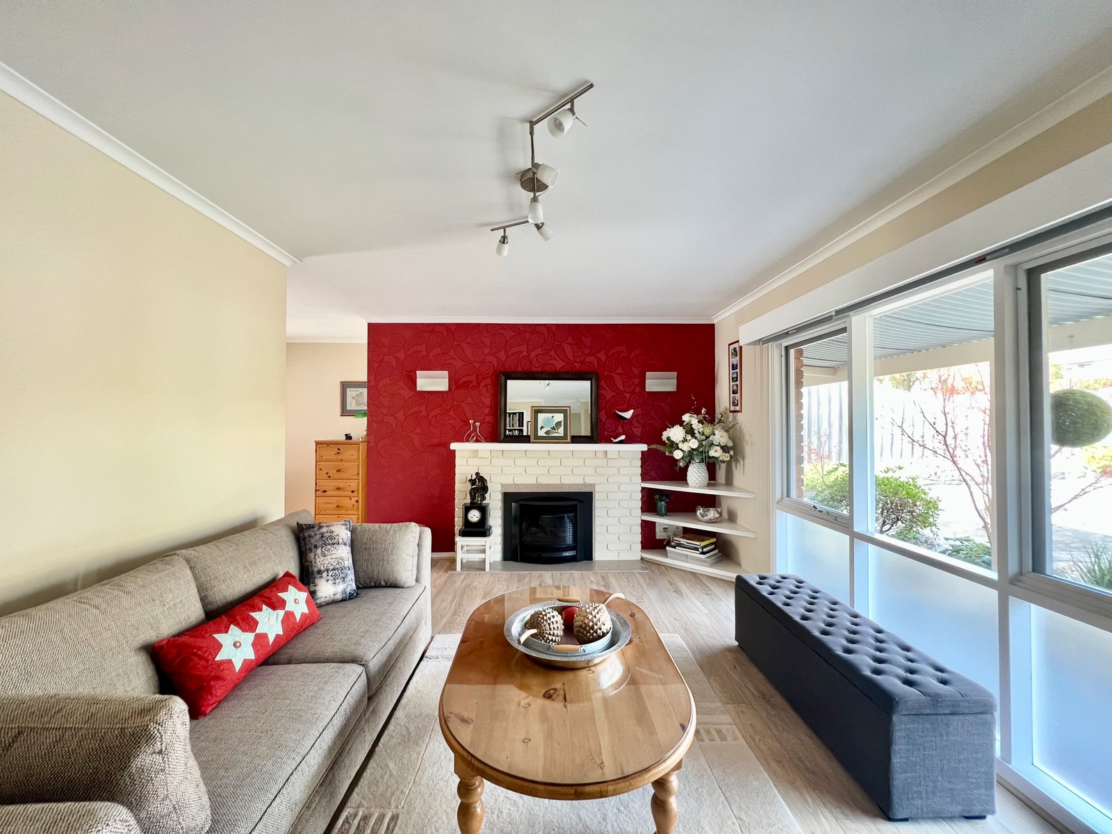 Gallery: 32 Allambee Avenue