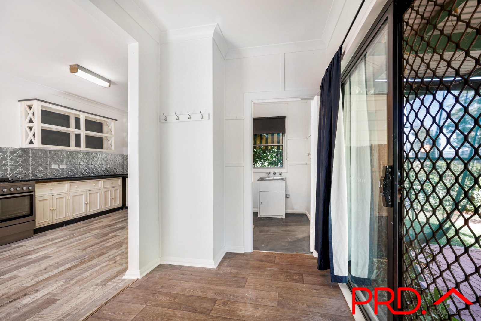 32 Anthony Road TAMWORTH 13