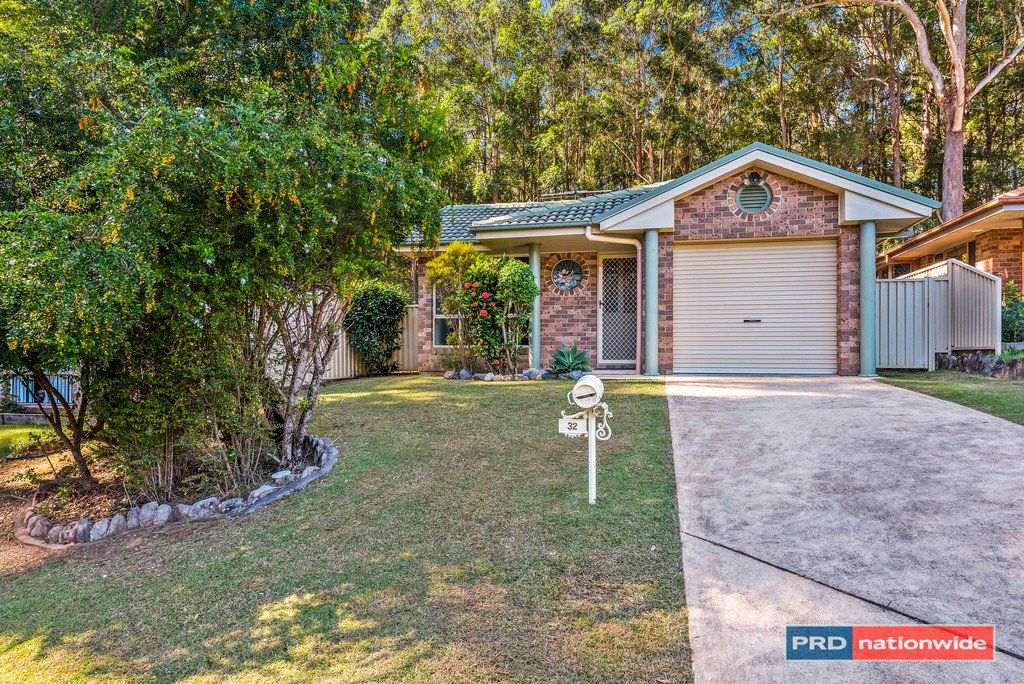 32 Aquamarine Drive TOORMINA 1