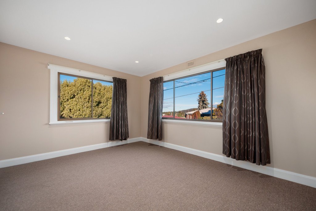 32 Ash Street LUTANA 9