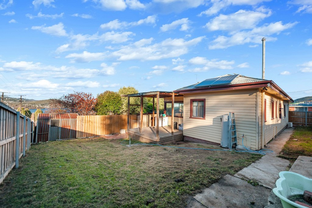 32 Ash Street LUTANA 14