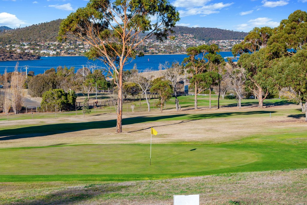 32 Ash Street LUTANA 17