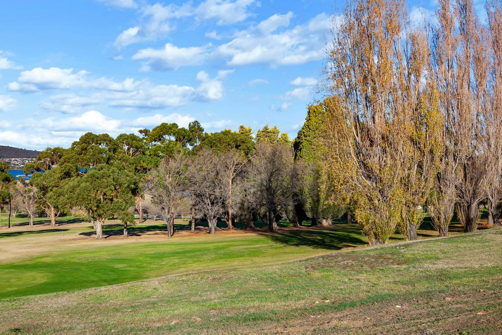 32 Ash Street LUTANA 18