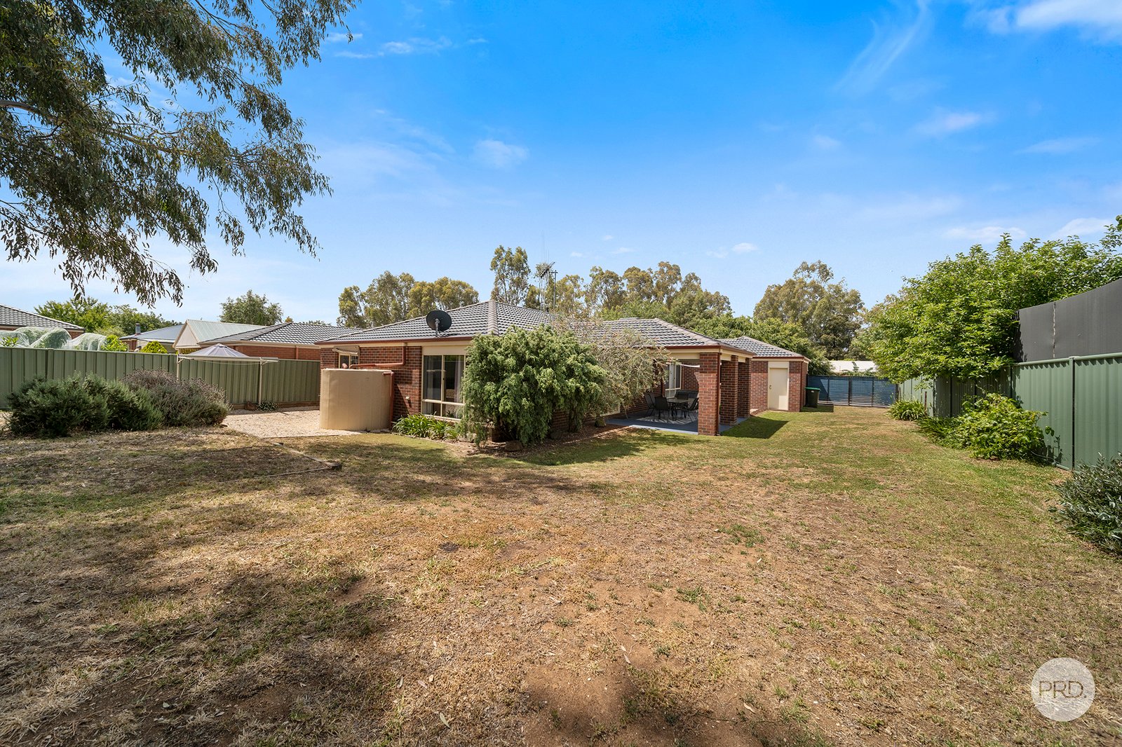 32 Athena Way STRATHFIELDSAYE 14