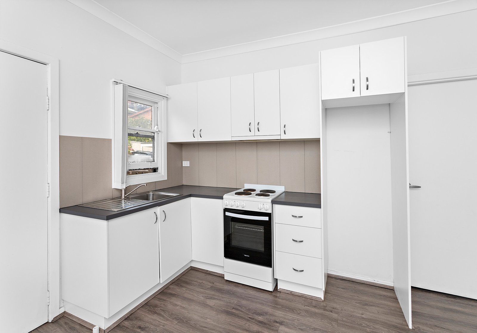 32 Auburn Parade CRINGILA 2