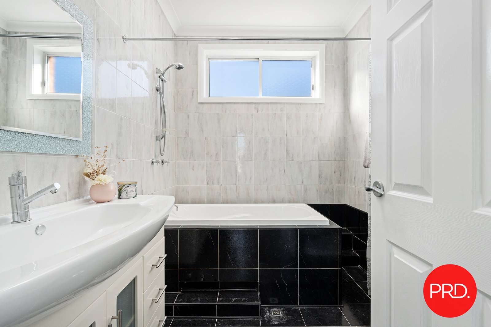 32 Austral Street KOGARAH 9