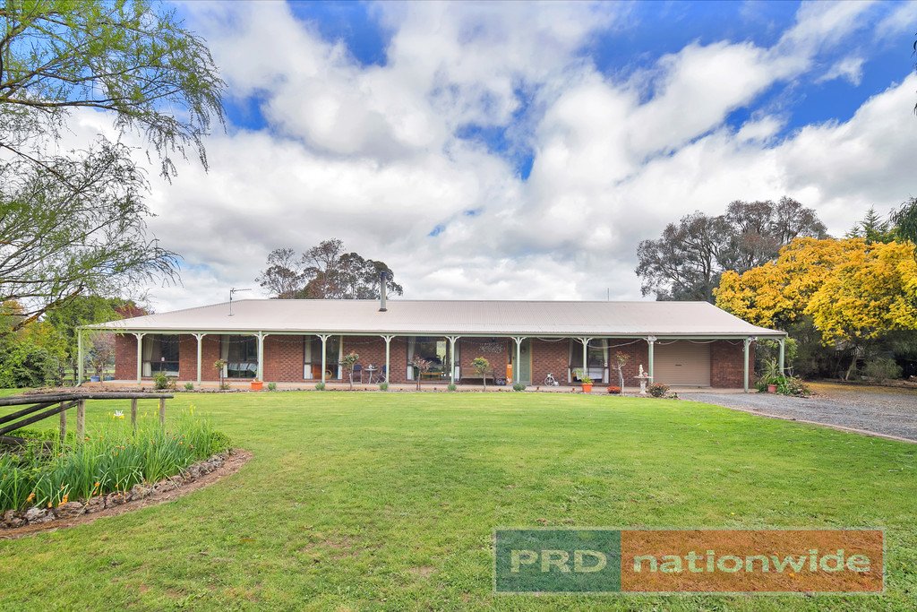 32 Ballantyne Lane YENDON 1