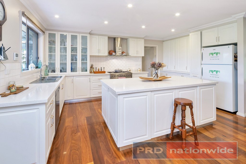 32 Ballantyne Lane YENDON 2
