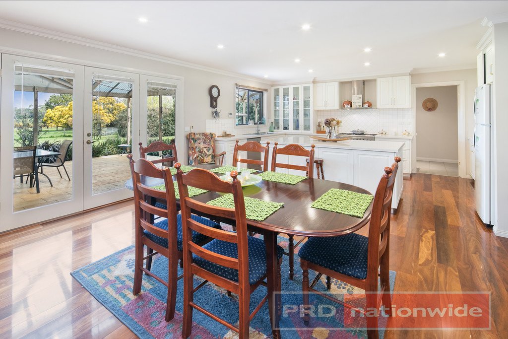 32 Ballantyne Lane YENDON 3