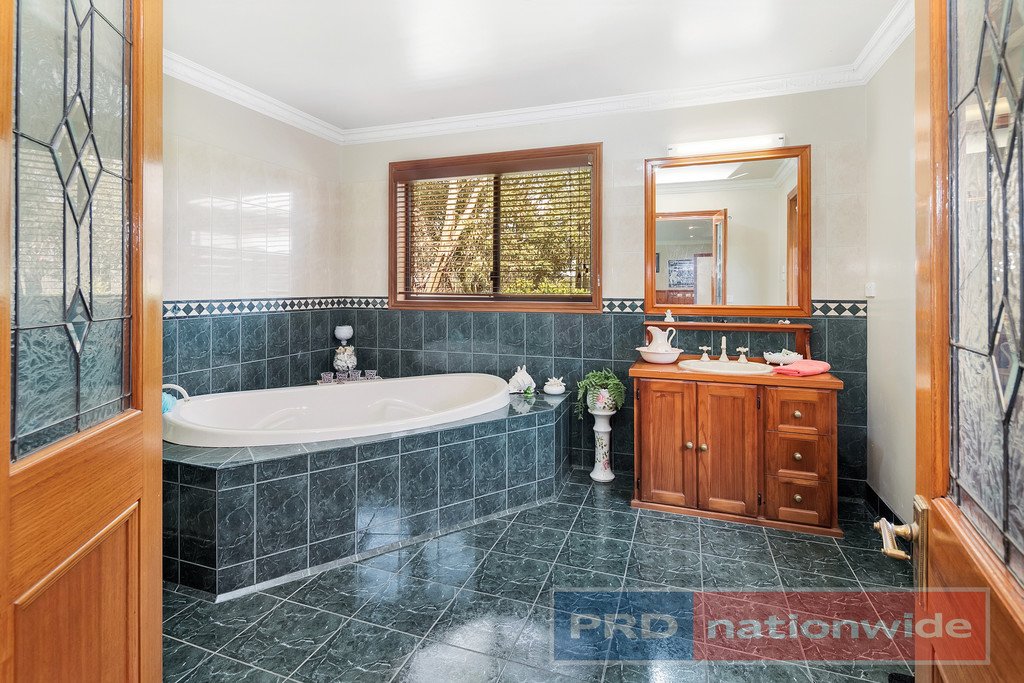 32 Ballantyne Lane YENDON 12