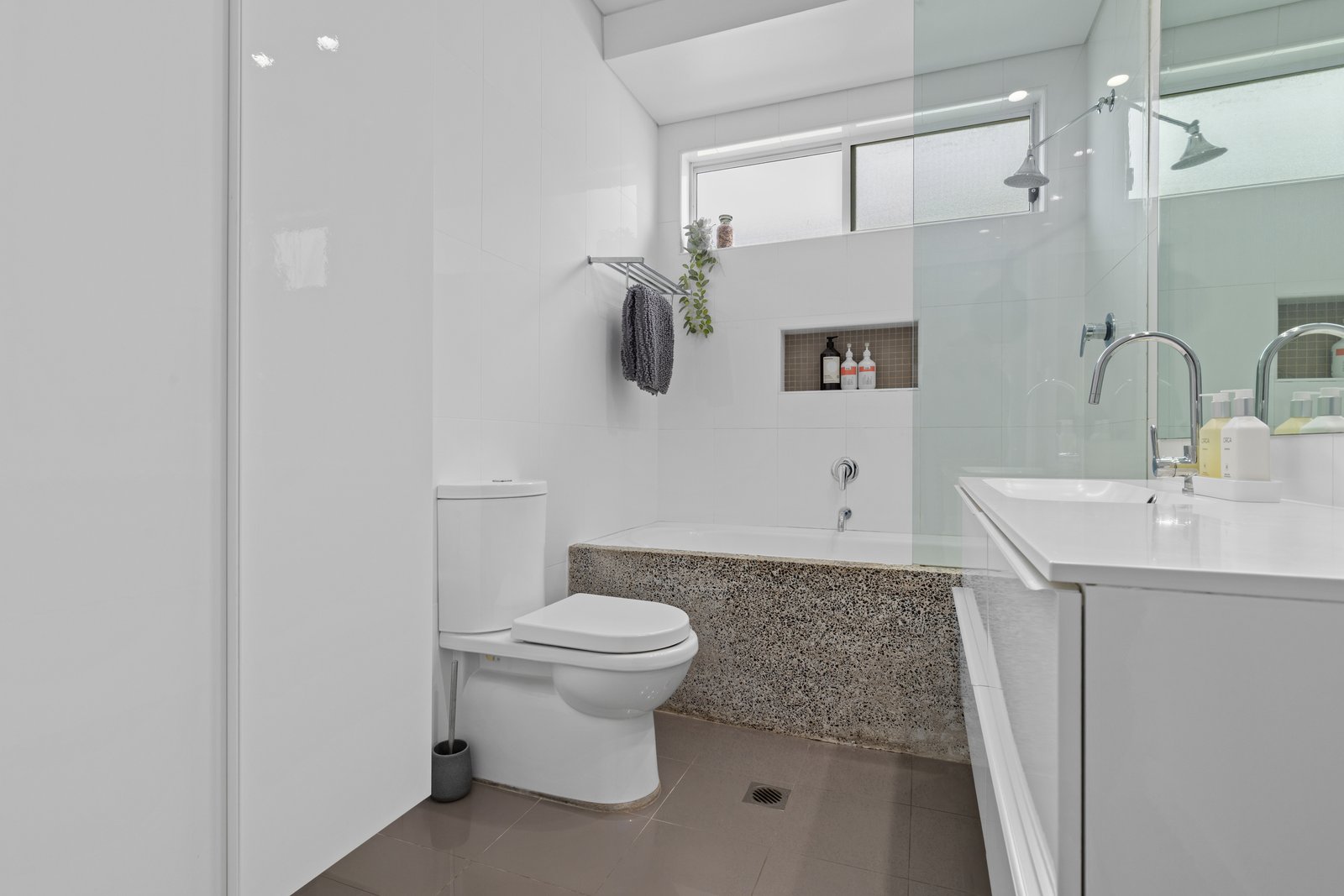 32 Bannerman Street MORTDALE 8