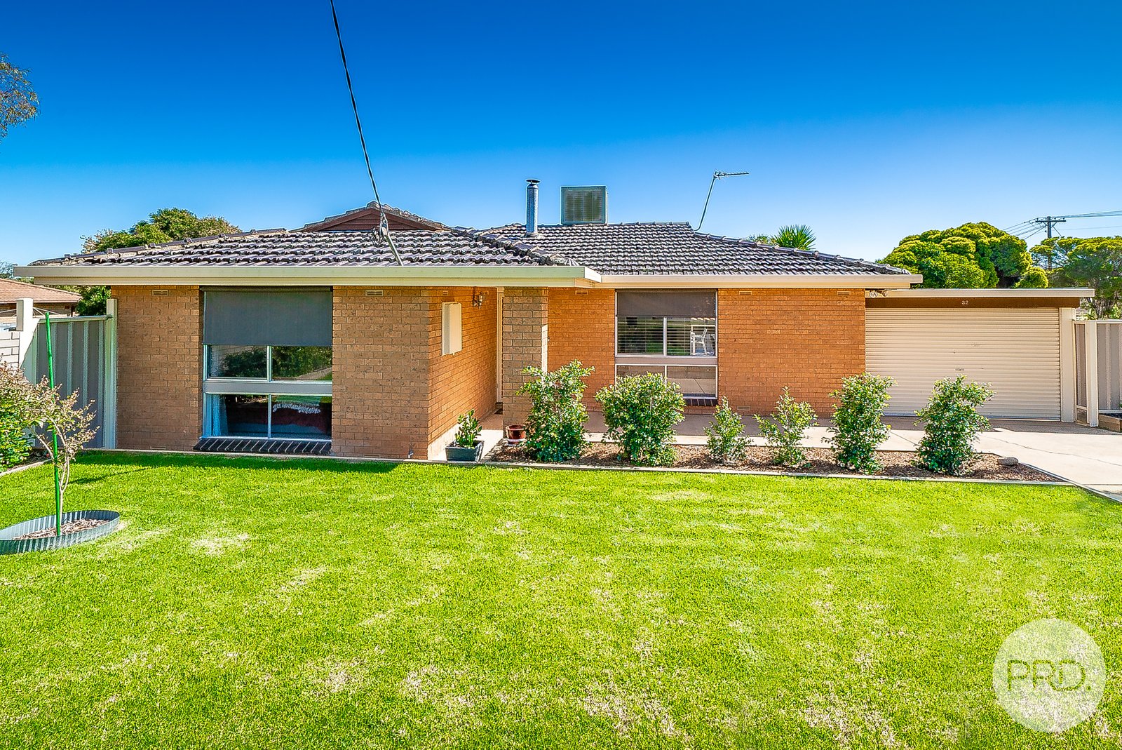 32 Bavaria Street TOLLAND 1