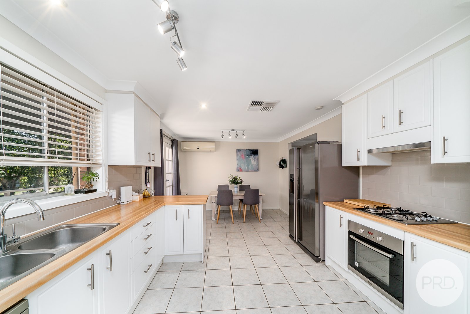 32 Bavaria Street TOLLAND 6