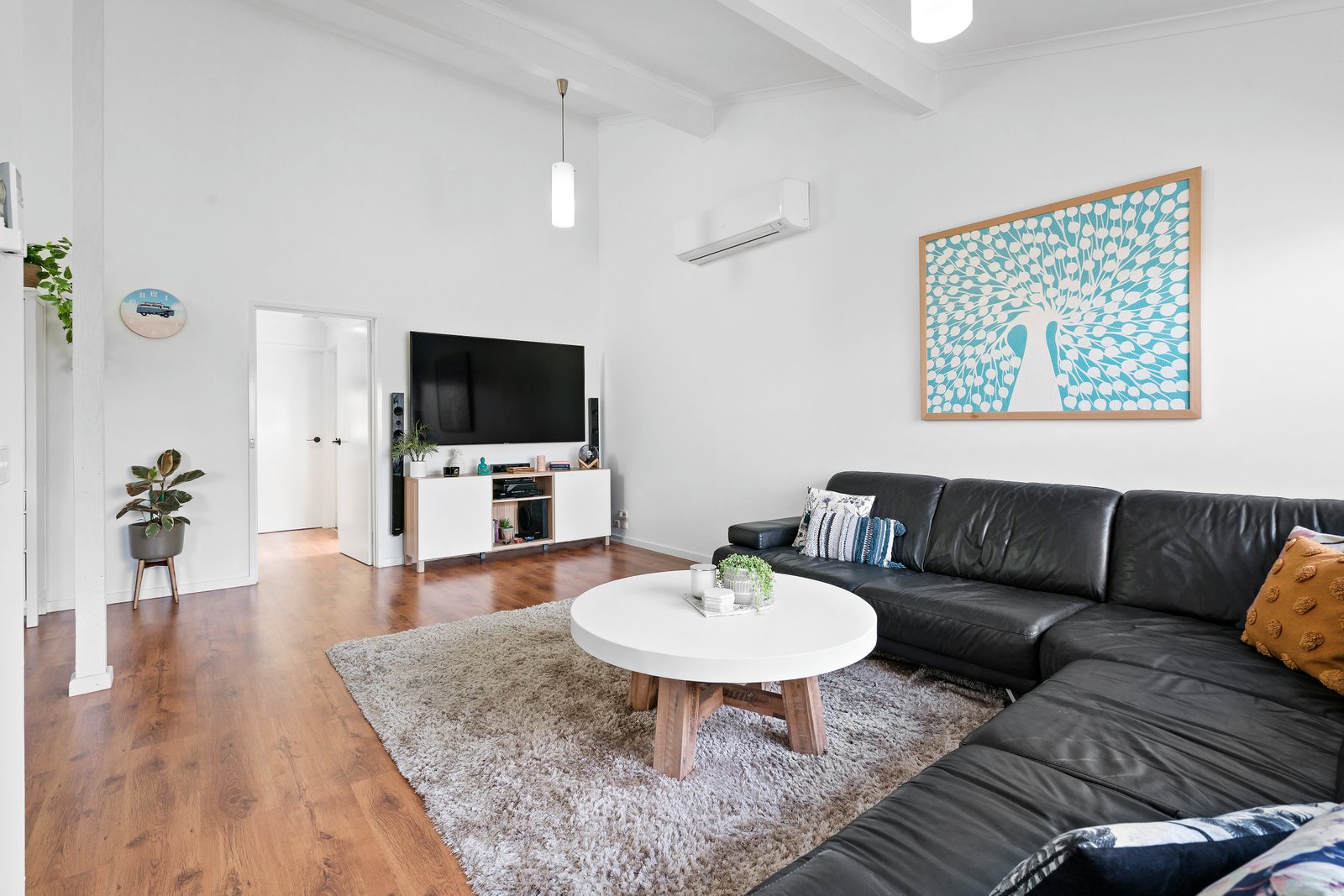 Gallery: 32 Baxter Avenue