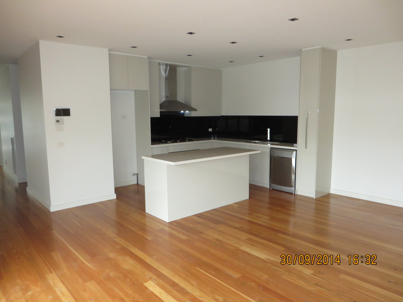 Gallery: 3/2 Bayview Road