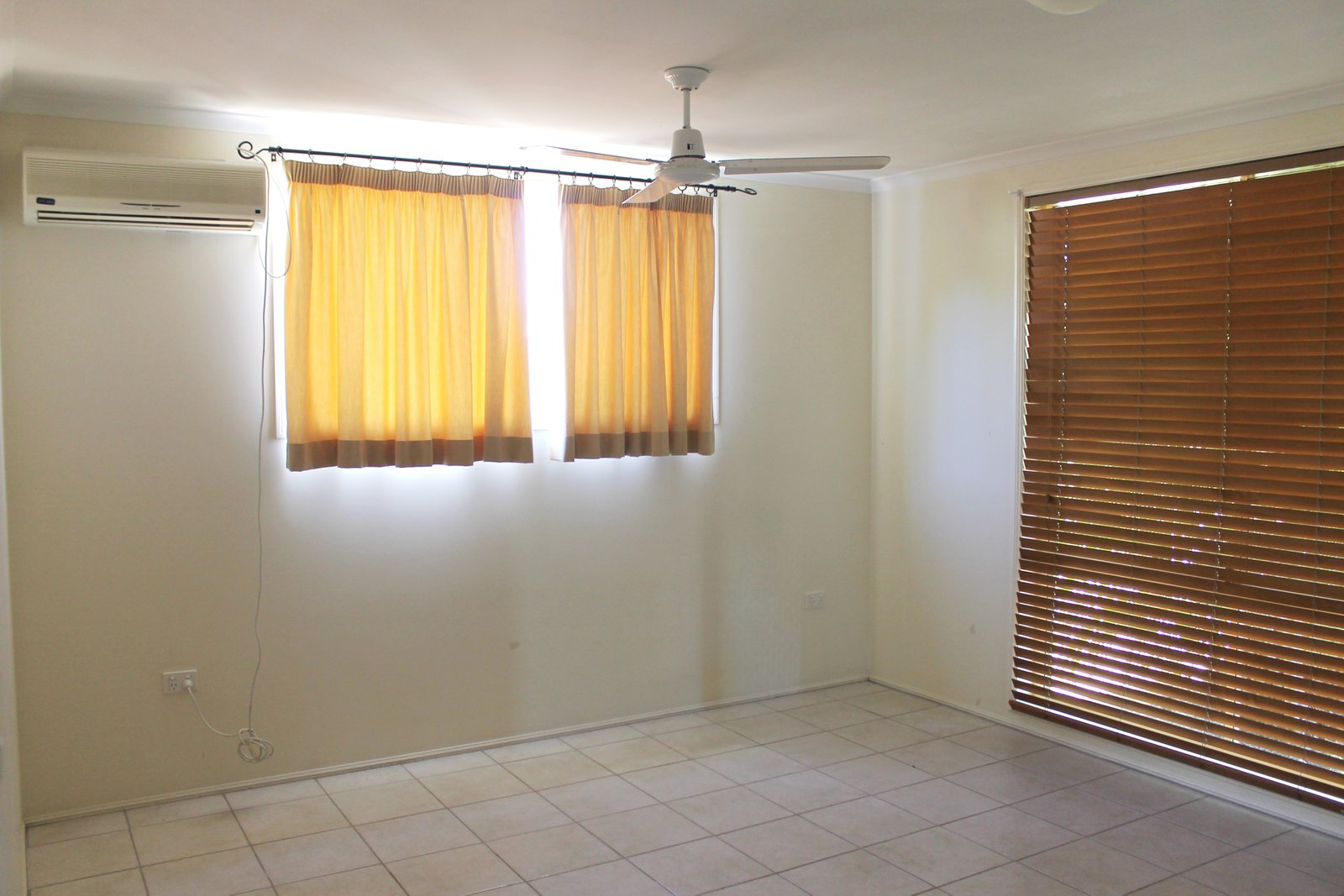 32 BELTANA Drive BOYNE ISLAND 6