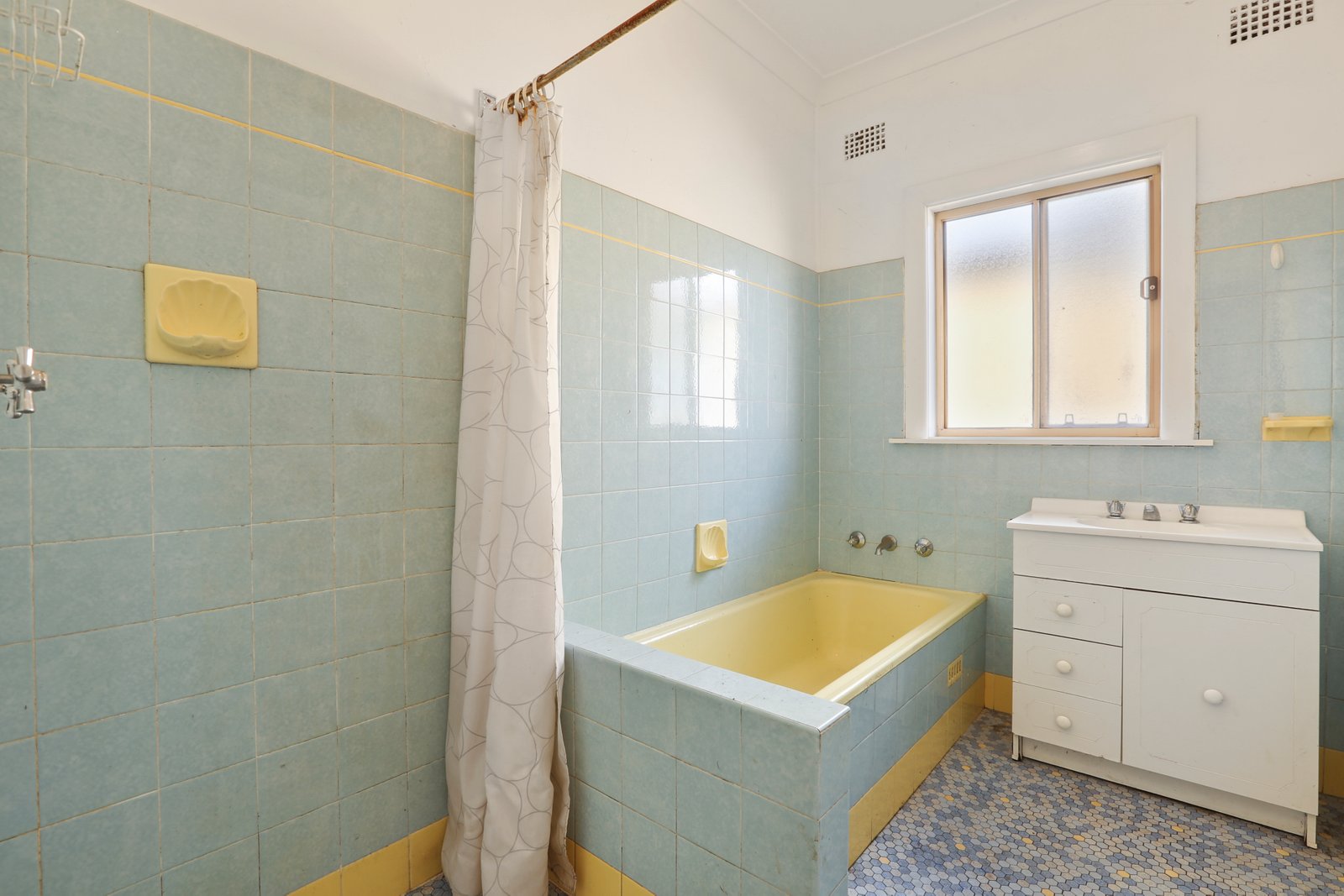 32 Billabong Avenue DAPTO 5