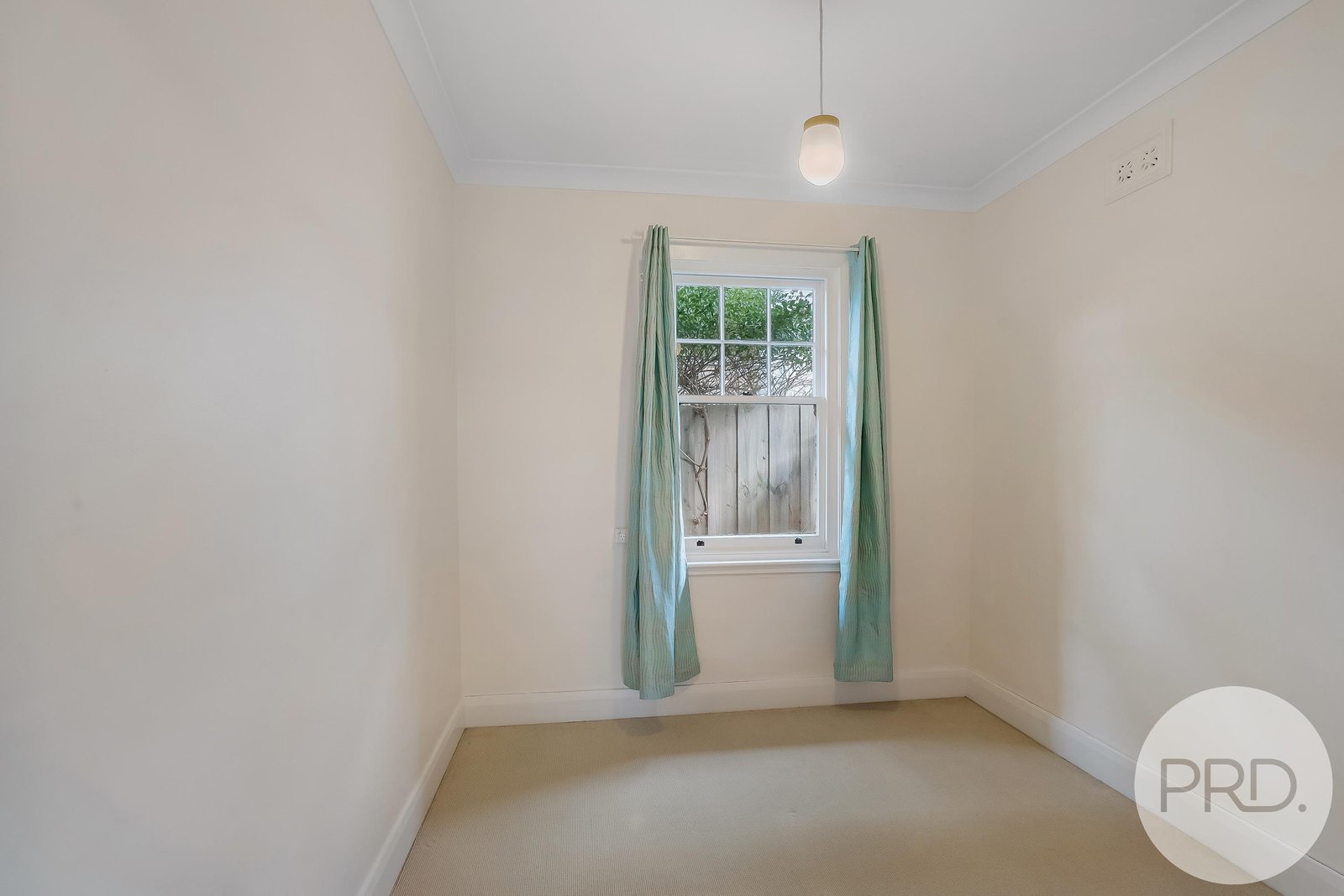 32 Bishop Street NEW TOWN 8