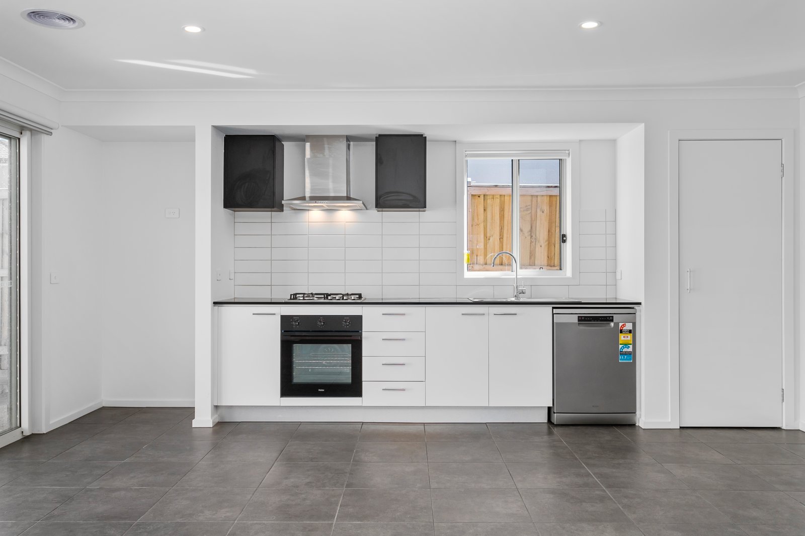Gallery: 32 Blenril Avenue