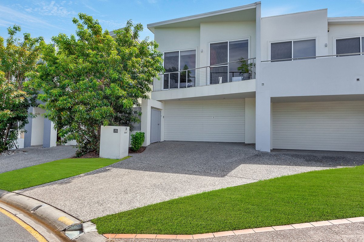 3/2 Blue Ridge Crescent VARSITY LAKES 13