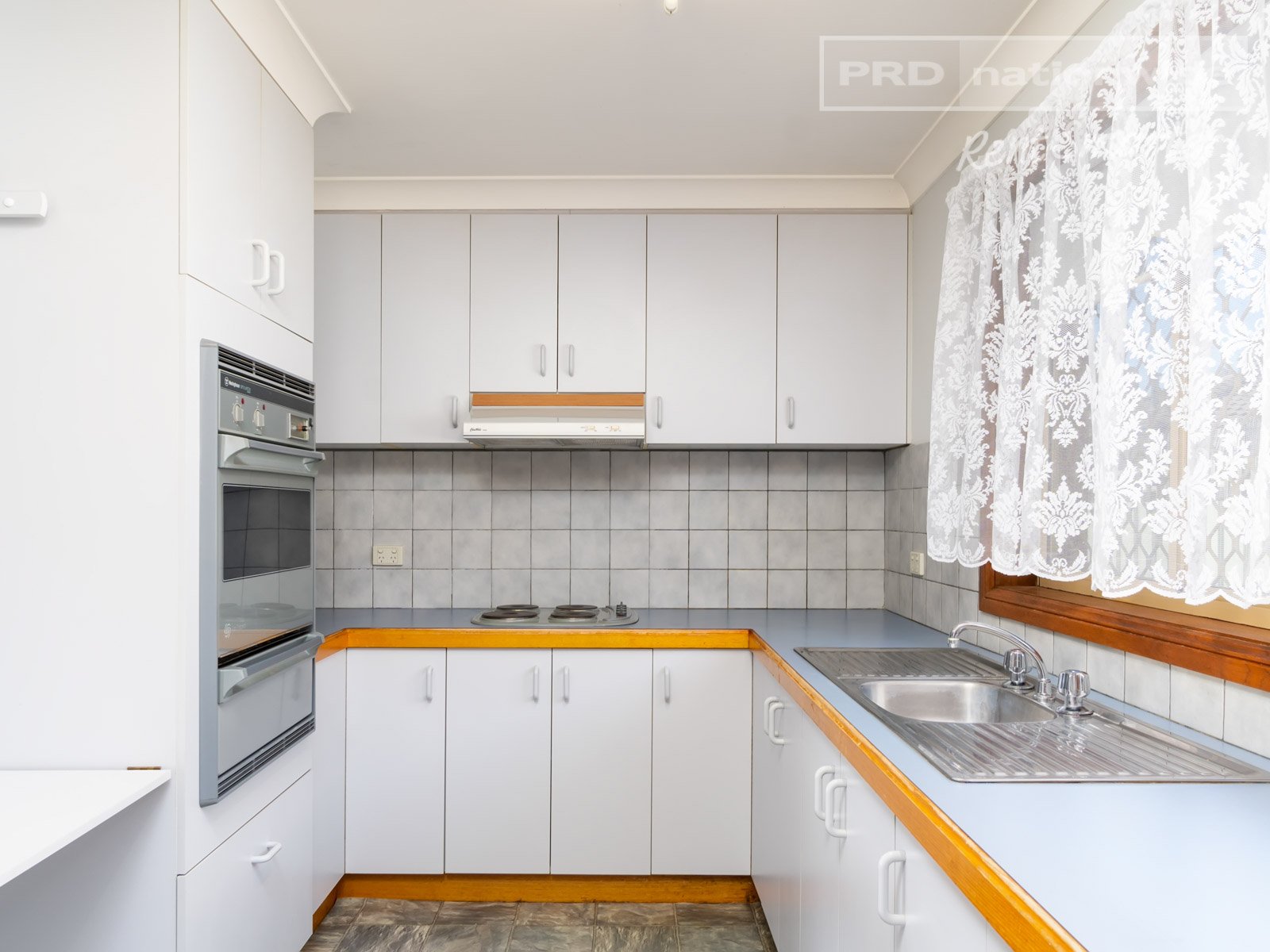 3/2 Borneo Borneo Place ASHMONT 3