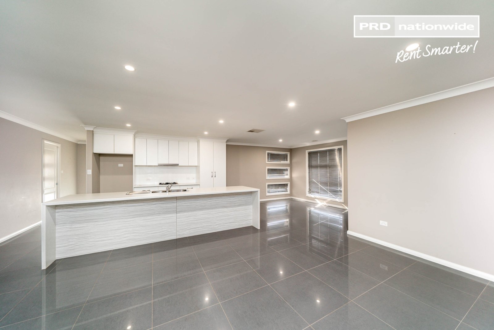 32 Bradman Drive BOOROOMA 3