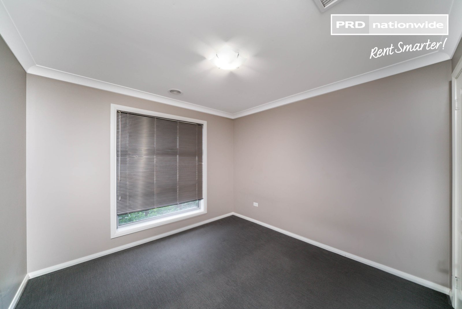 32 Bradman Drive BOOROOMA 7