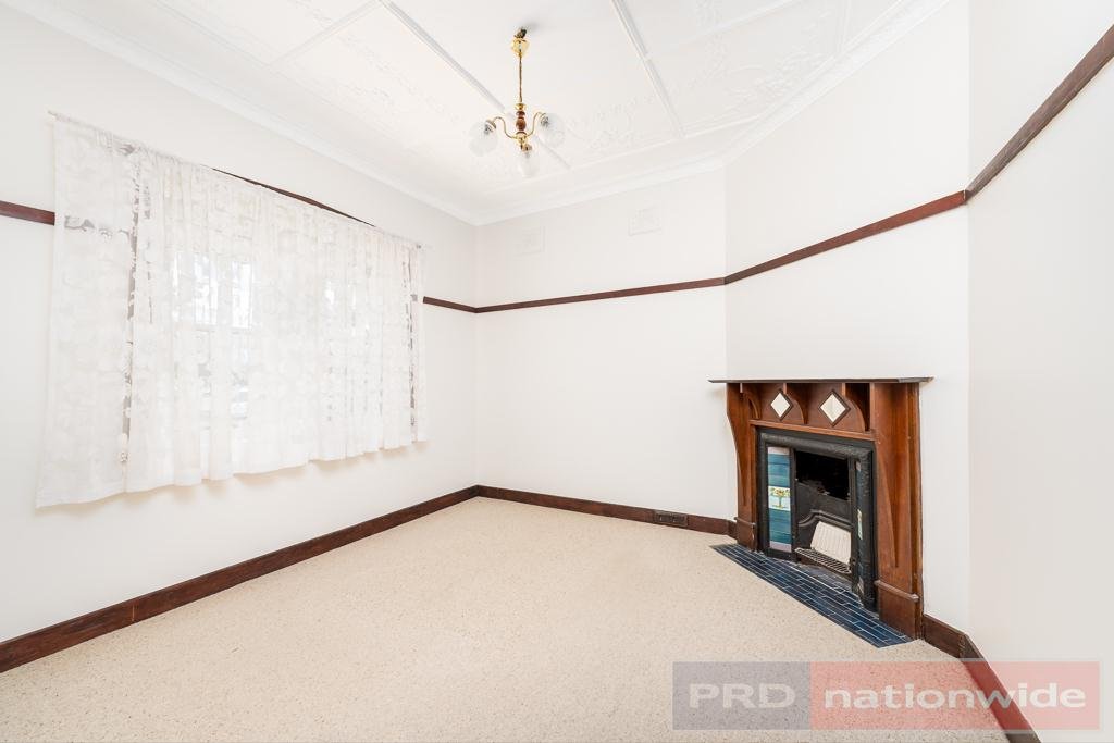 32 Brancourt Avenue BANKSTOWN 3