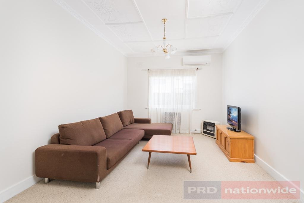 32 Brancourt Avenue BANKSTOWN 4