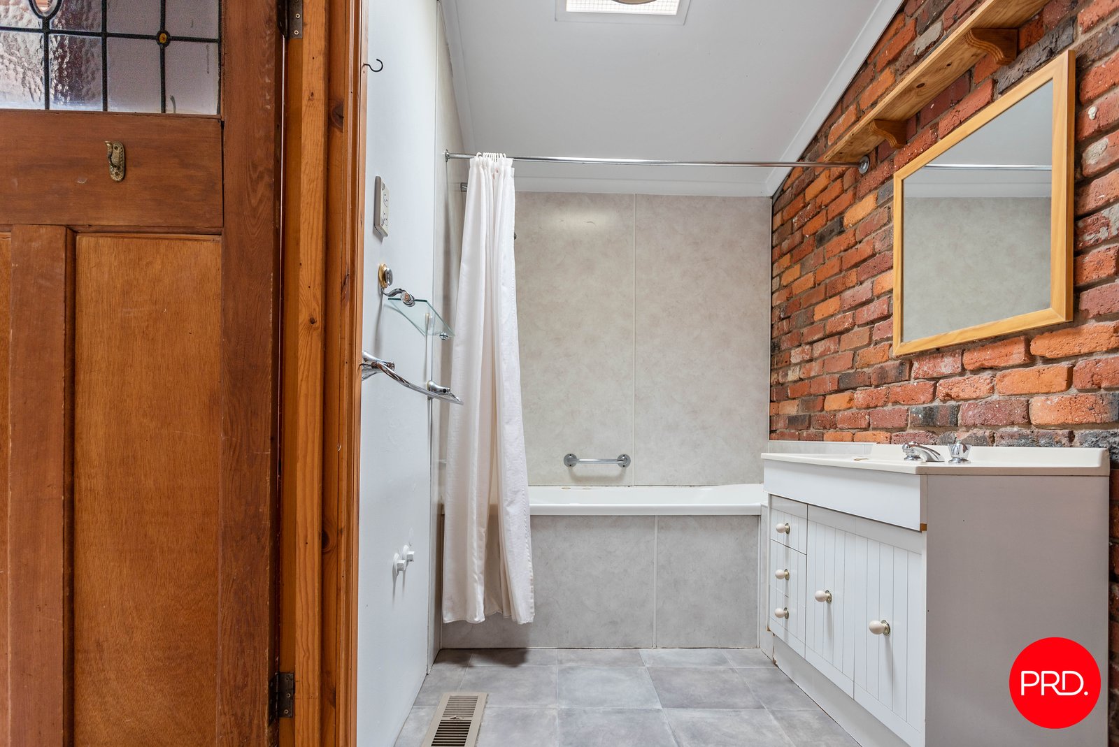 32 Breen Street QUARRY HILL 8
