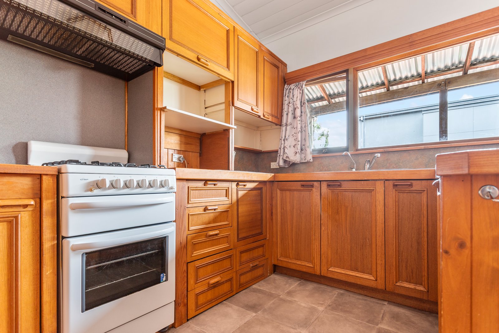 32 Breen Street QUARRY HILL 3
