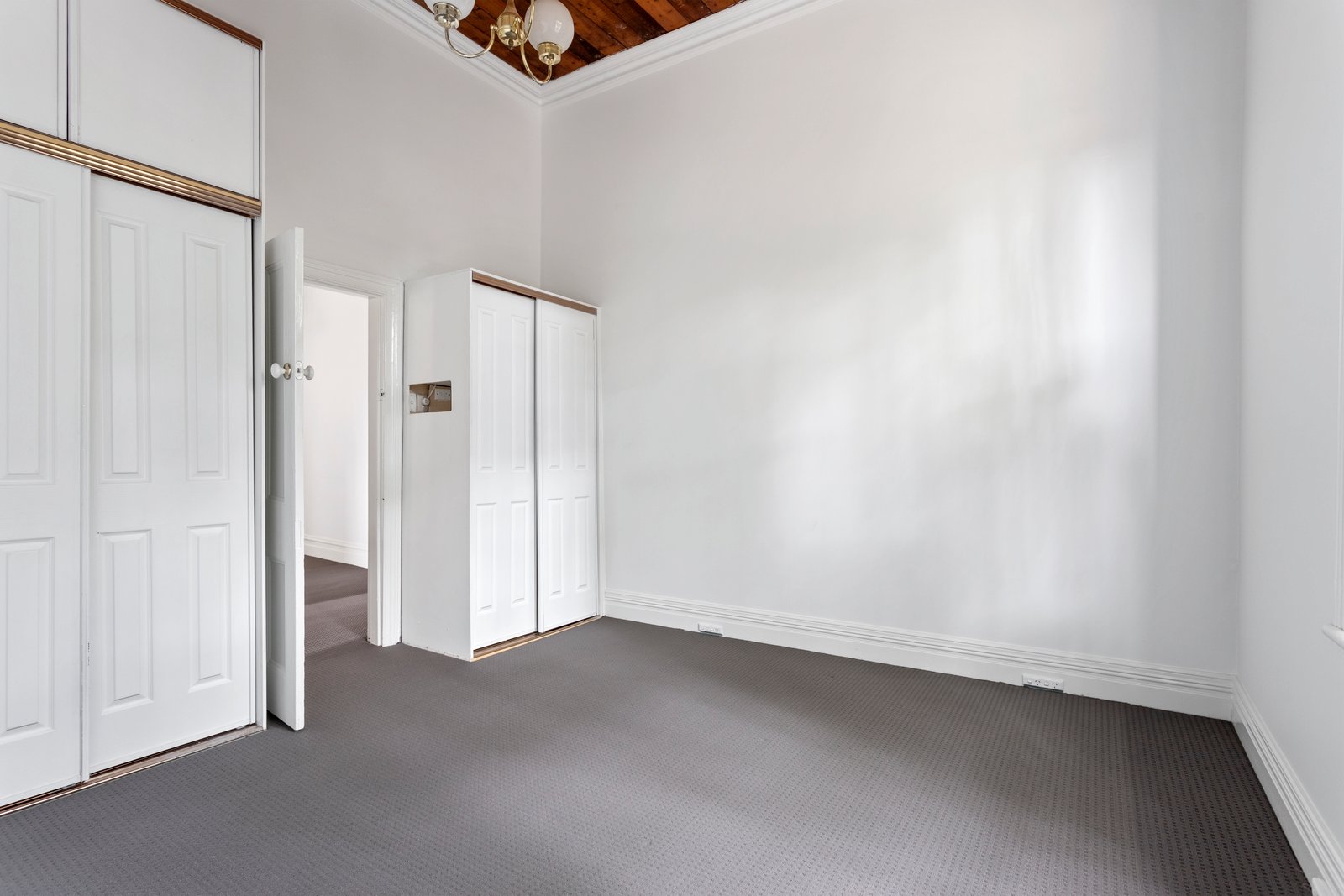 32 Breen Street QUARRY HILL 7
