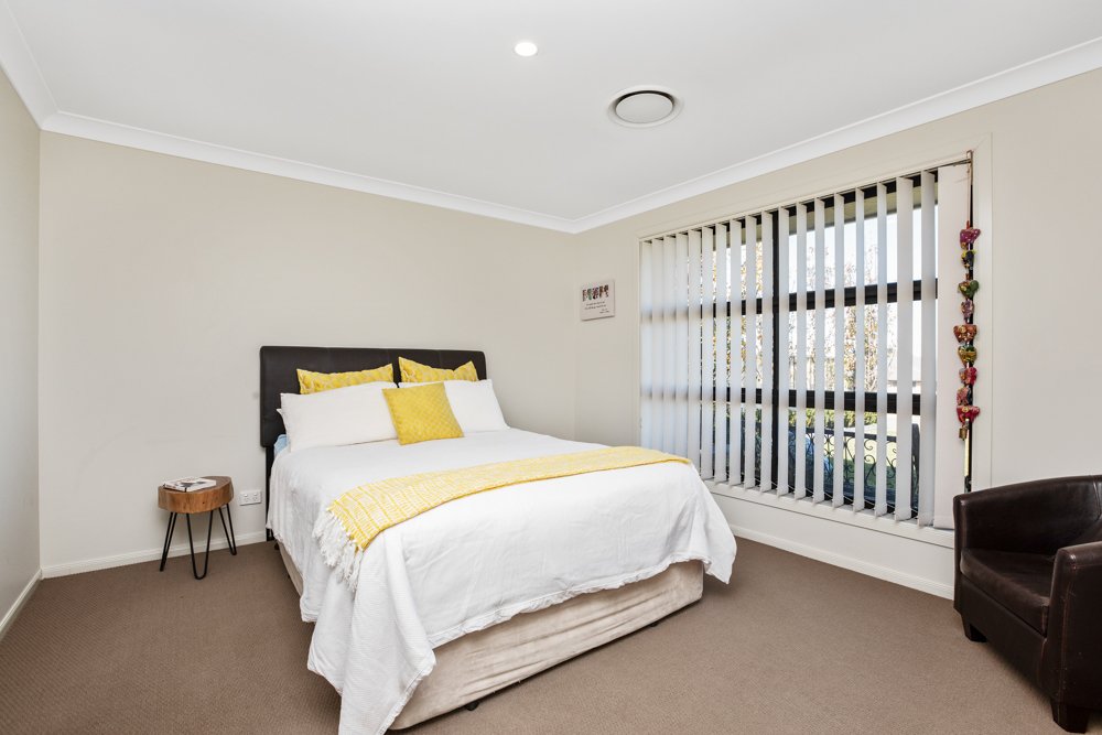 32 Brittany Avenue RUTHERFORD 17