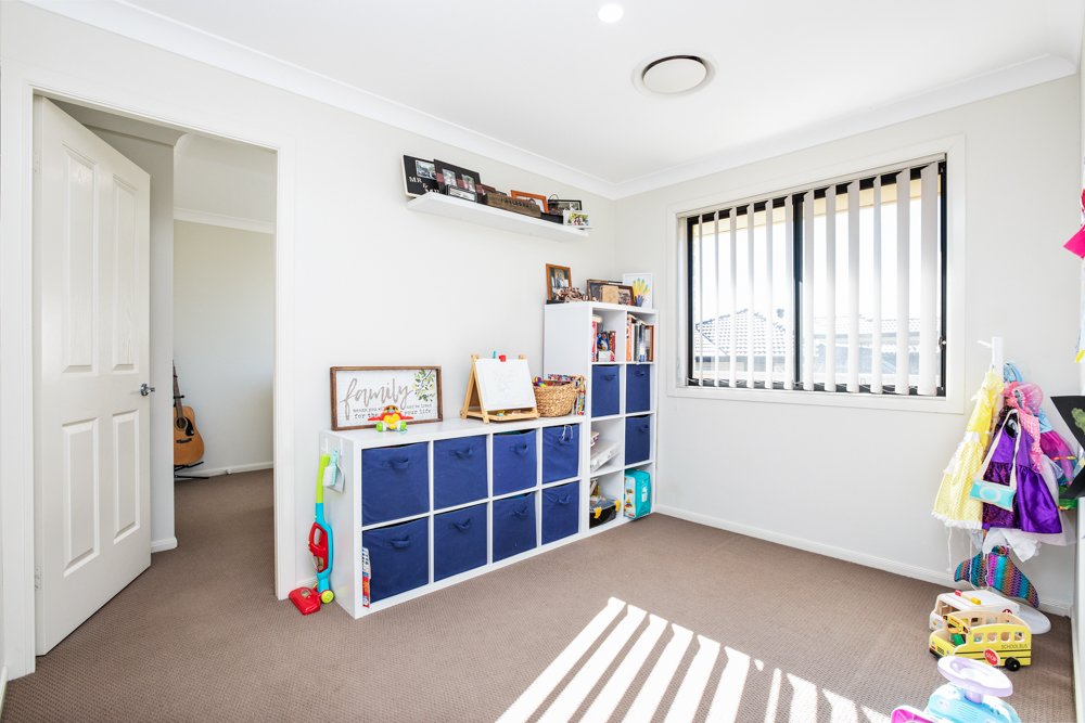 32 Brittany Avenue RUTHERFORD 20