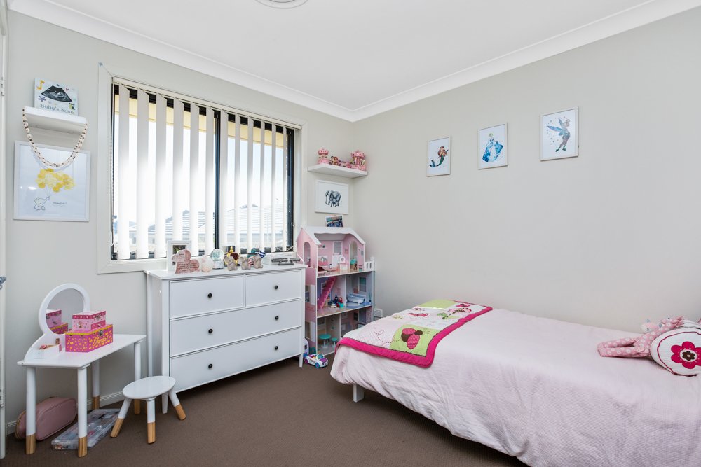 32 Brittany Avenue RUTHERFORD 21