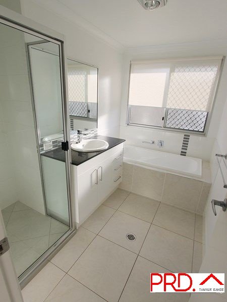 32 Broadwater Place NEW AUCKLAND 6